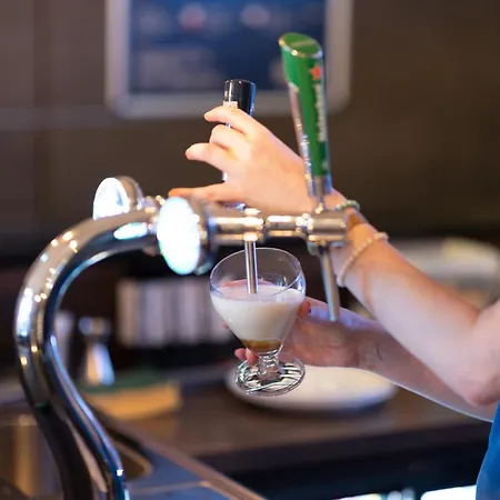 鹿特丹酒店 酒店